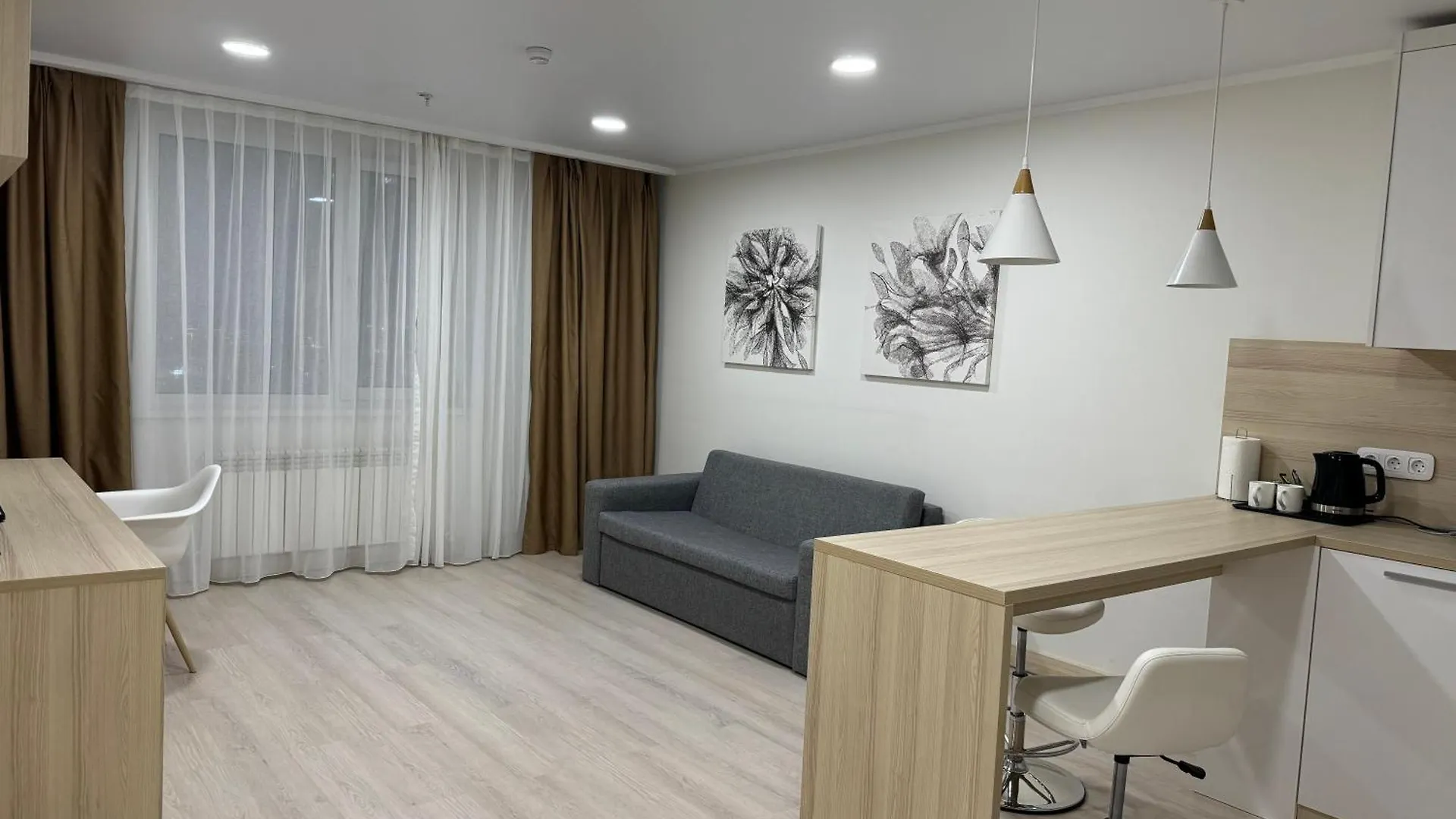 Torre Yes Apartments By Royal Rent Taldykol